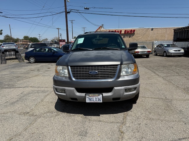 photo of 2003 Ford Expedition XLT Popular 5.4L 2WD