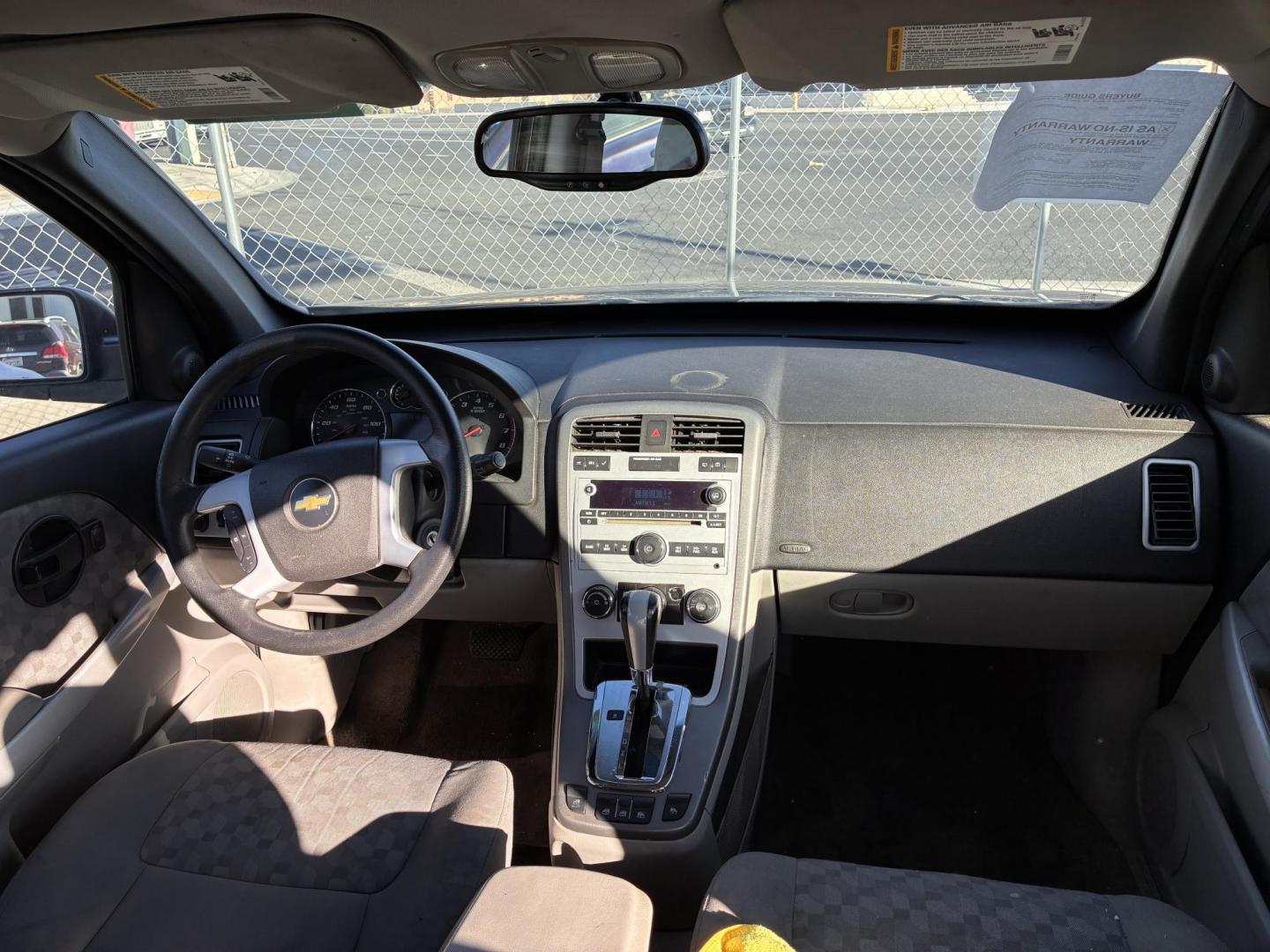2008 Chevrolet Equinox LS AWD (2CNDL23F686) with an 3.4L V6 OHV 12V engine, 5-Speed Automatic transmission, located at 44356 Date Ave., Lancaster, CA, 93534, (661) 945-6555, 34.688919, -118.139374 - Photo#4