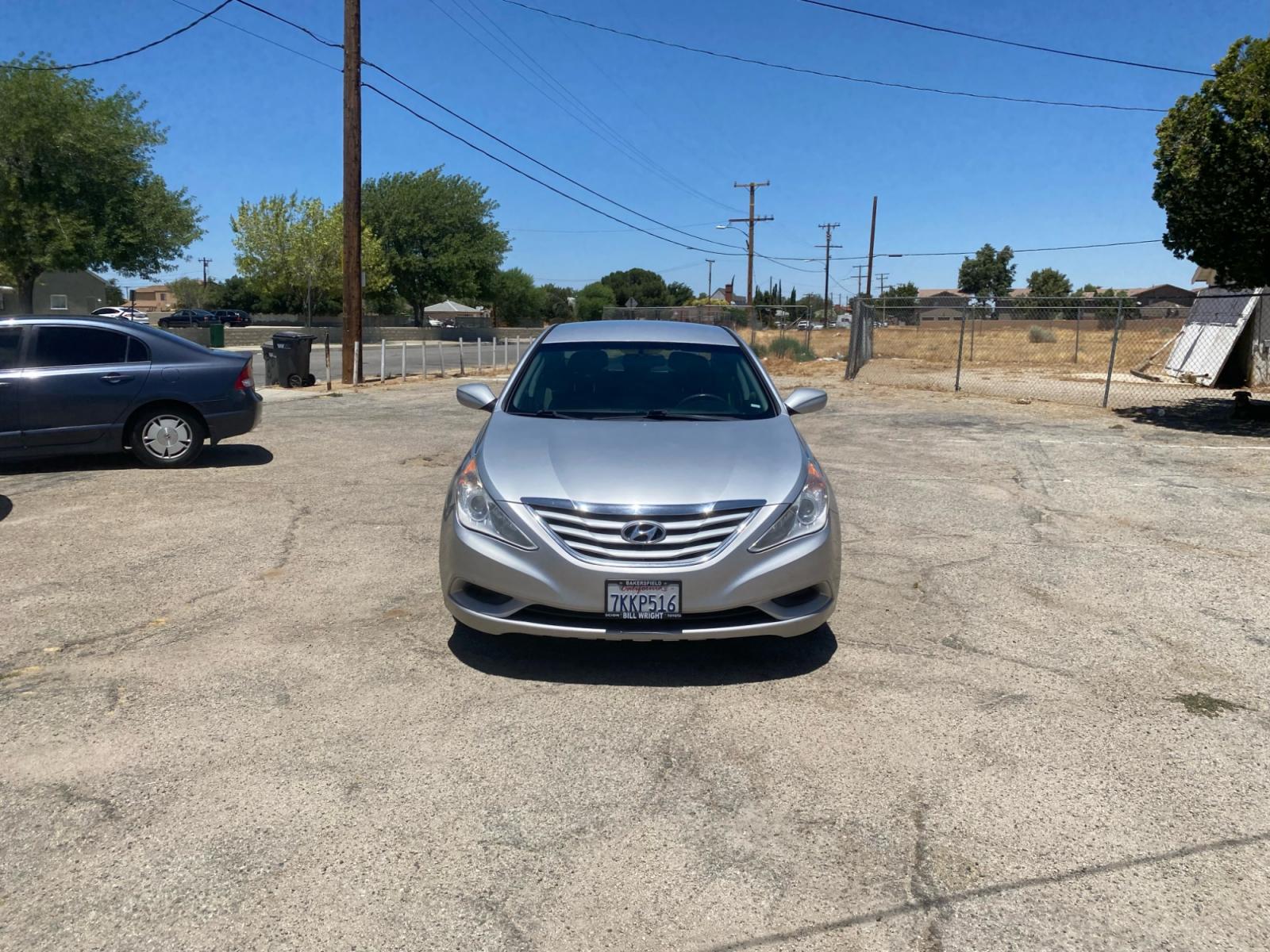 2013 Hyundai Sonata GLS (5NPEB4AC5DH) with an 2.4L L4 DOHC 16V engine, 6-Speed Automatic transmission, located at 44356 Date Ave., Lancaster, CA, 93534, (661) 945-6555, 34.688919, -118.139374 - Photo #0