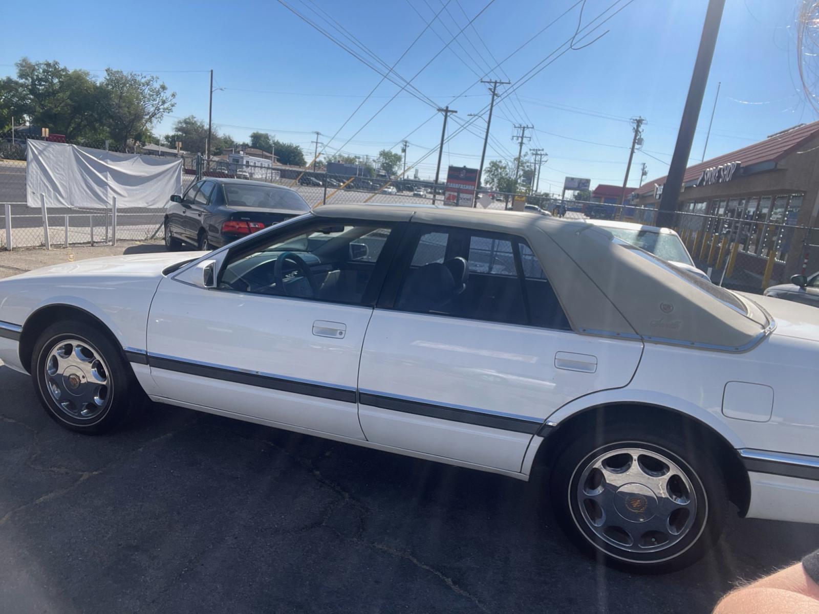 1997 CADILLAC SEVILLE with an V8 engine, AUTOMATIC transmission, located at 44356 Date Ave., Lancaster, CA, 93534, (661) 945-6555, 34.688919, -118.139374 - Photo #1